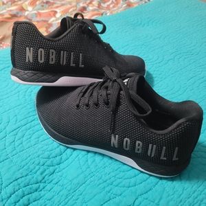 NOBULL superfabric trainer low, size 7, black